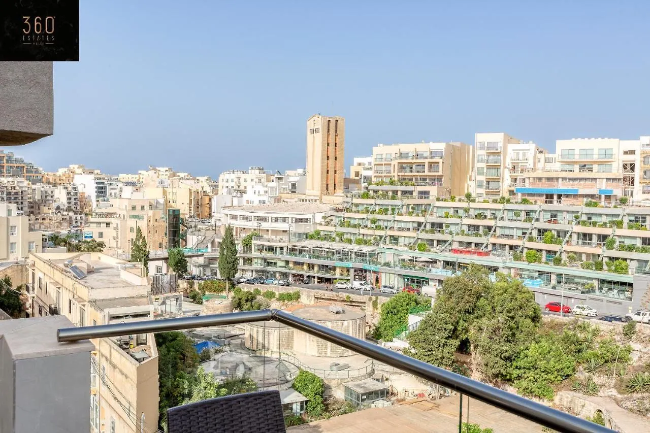 Beautiful, Spacious Apt With Bbq & Private Terrace By 360 Estates St. Julian's Lägenhet