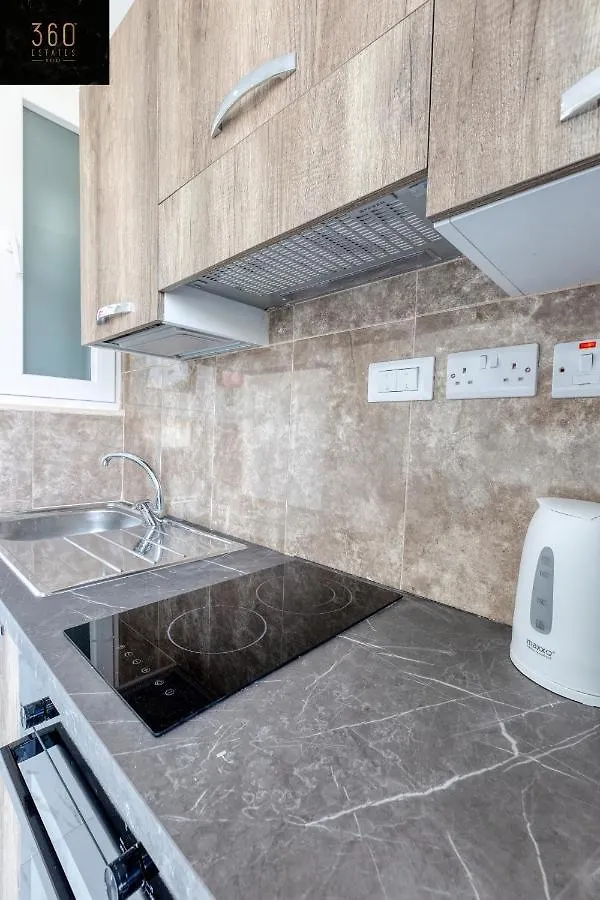 Lägenhet Beautiful, Spacious Apt With Bbq & Private Terrace By 360 Estates St. Julian's