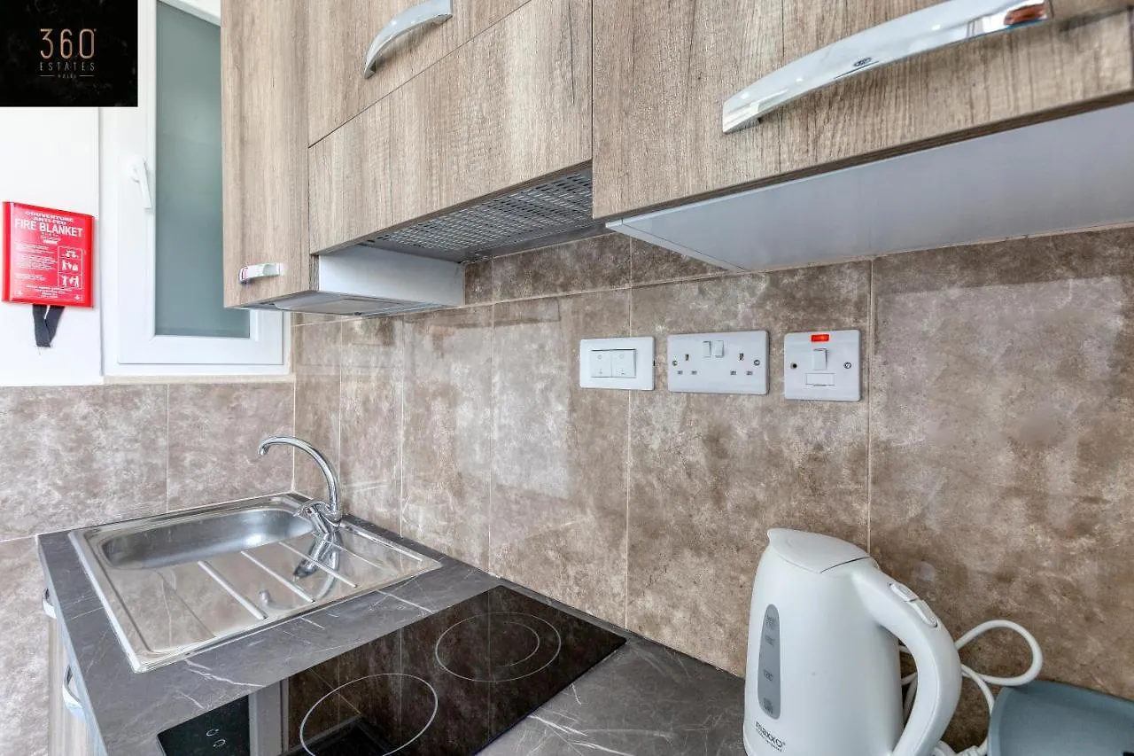 Beautiful, Spacious Apt With Bbq & Private Terrace By 360 Estates St. Julian's